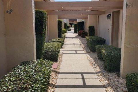 Copropriété à vendre à Port Richey, Floride: 1 chambre, 66.33 m2 № 1915459 - photo 1