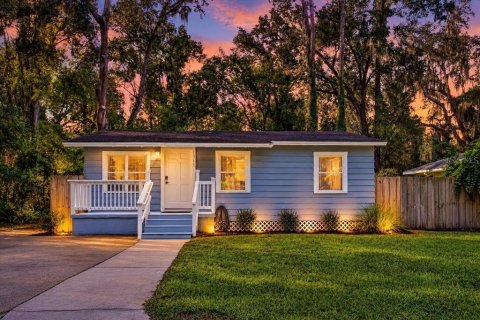 House in Gainesville, Florida 3 bedrooms, 77.29 sq.m. № 2388360