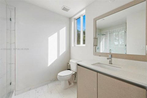 Copropriété à louer à Miami, Floride: 3 chambres, 142.42 m2 № 2168107 - photo 18