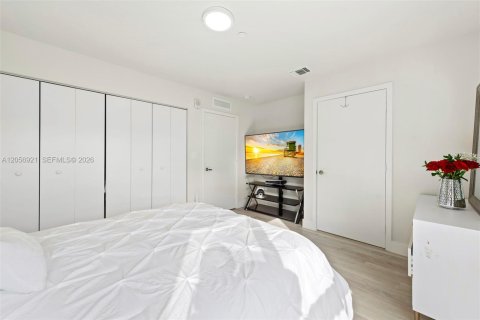 Copropriété à louer à Miami, Floride: 3 chambres, 142.42 m2 № 2168107 - photo 19