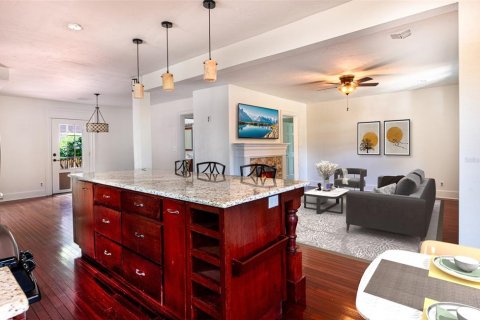 House in Jacksonville, Florida 3 bedrooms, 233.37 sq.m. № 1662186 - photo 5