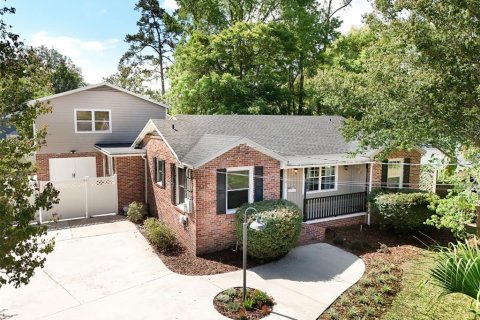 House in Jacksonville, Florida 3 bedrooms, 233.37 sq.m. № 1662186 - photo 1
