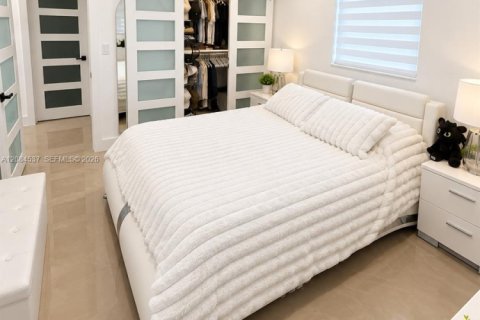 Casa en venta en Miami, Florida, 3 dormitorios, 103.12 m2 № 2352524 - foto 19