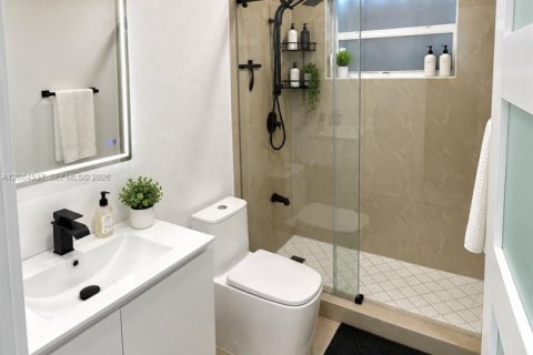 Casa en venta en Miami, Florida, 3 dormitorios, 103.12 m2 № 2352524 - foto 12