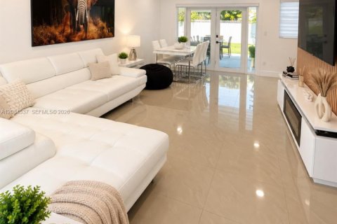 Casa en venta en Miami, Florida, 3 dormitorios, 103.12 m2 № 2352524 - foto 6