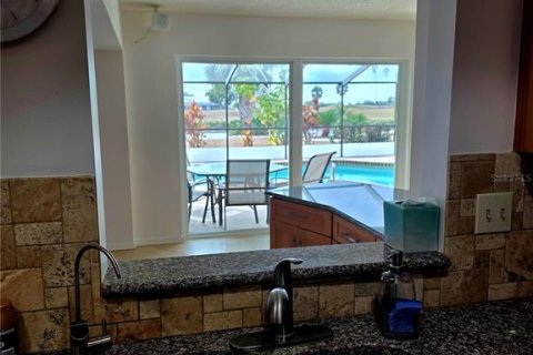 House in Sun City Center, Florida 3 bedrooms, 237.37 sq.m. № 2126725 - photo 26