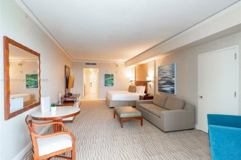 Copropriété à vendre à Sunny Isles Beach, Floride: 61.69 m2 № 1883817 - photo 6