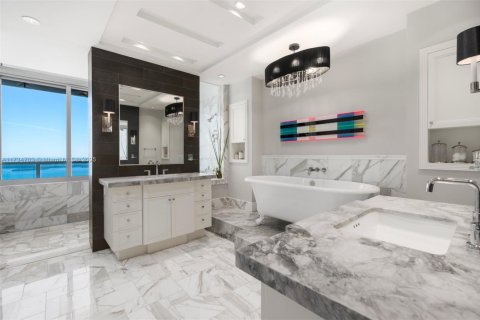 Купить кондоминиум в Майами, Флорида 4 спальни, 503.81м2, № 1937774 - фото 21