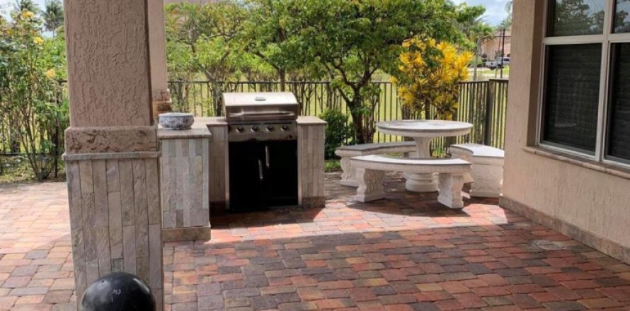 Villa ou maison à Boynton Beach, Floride 4 chambres, 291.81 m2 № 1168604