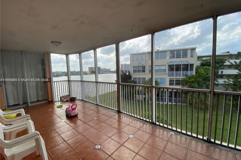 Condominio en venta en Miami, Florida, 2 dormitorios, 155.52 m2 № 1980320 - foto 8