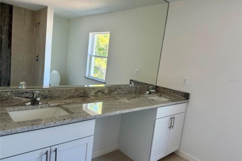 House in Port Charlotte, Florida 3 bedrooms, 160.07 sq.m. № 1510369 - photo 12