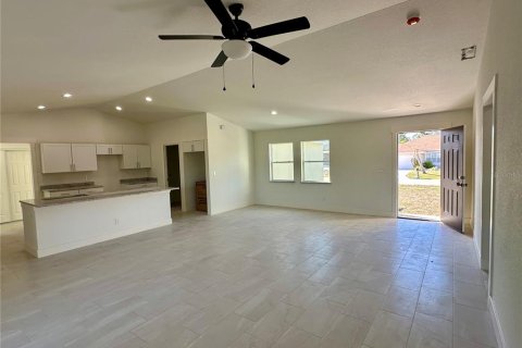 House in Port Charlotte, Florida 3 bedrooms, 160.07 sq.m. № 1510369 - photo 3