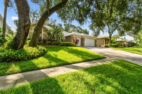 House in Dover, Florida 4 bedrooms, 220.83 sq.m. № 1810419 - photo 13