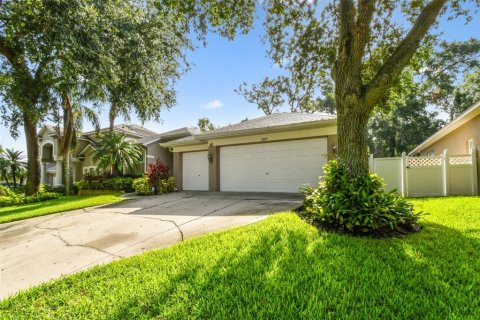 House in Dover, Florida 4 bedrooms, 220.83 sq.m. № 1810419 - photo 16