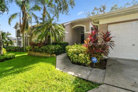 House in Dover, Florida 4 bedrooms, 220.83 sq.m. № 1810419 - photo 18