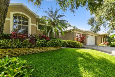 House in Dover, Florida 4 bedrooms, 220.83 sq.m. № 1810419 - photo 17