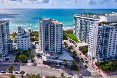 Condominio en Miami Beach, Florida, 2 dormitorios  № 2054966