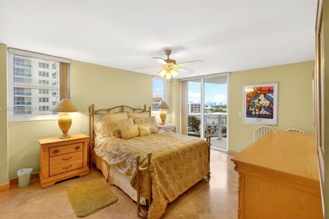 Condominio en alquiler en Miami Beach, Florida, 2 dormitorios, 150.41 m2 № 2054966 - foto 21