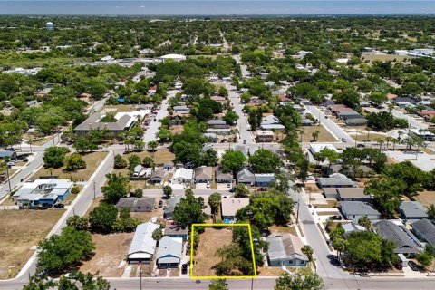 Terreno en venta en Clearwater, Florida № 2097381 - foto 11
