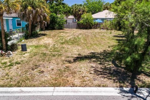 Terreno en venta en Clearwater, Florida № 2097381 - foto 4