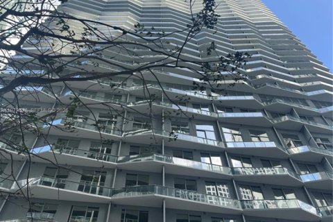 Снять в аренду кондоминиум в Майами, Флорида 1 спальня, 77.39м2, № 2048614 - фото 8