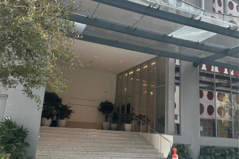 Снять в аренду кондоминиум в Майами, Флорида 1 спальня, 77.39м2, № 2048614 - фото 17