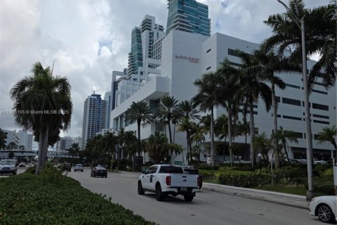 Condominio en alquiler en Hollywood, Florida, 2 dormitorios, 127.09 m2 № 2016627 - foto 30