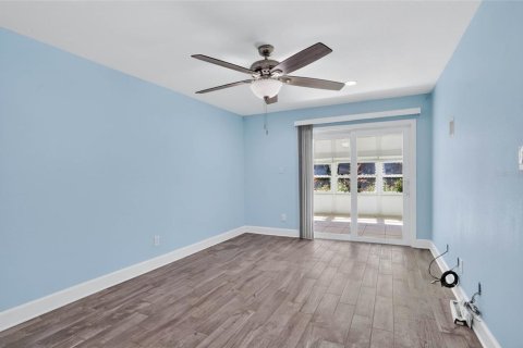 Condo in Saint Petersburg, Florida, 1 bedroom № 2105248 - photo 7