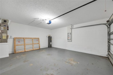 Villa ou maison à vendre à Deltona, Floride: 3 chambres, 127.09 m2 № 2095795 - photo 3
