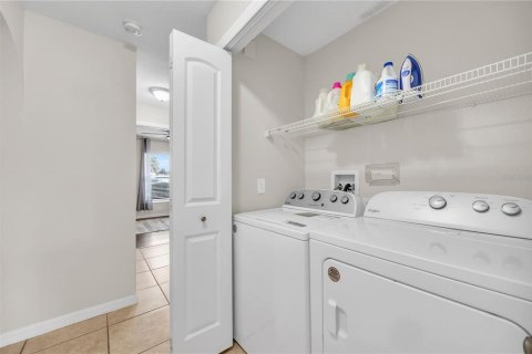 Villa ou maison à vendre à Deltona, Floride: 3 chambres, 127.09 m2 № 2095795 - photo 12