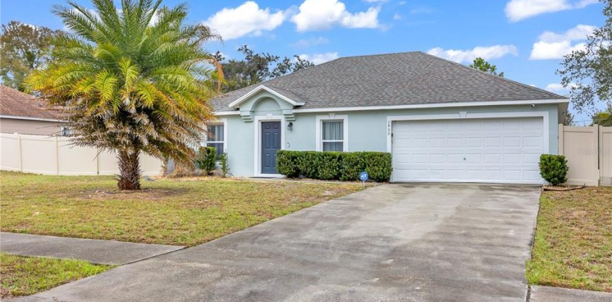 Villa ou maison à Deltona, Floride 3 chambres, 127.09 m2 № 2095795