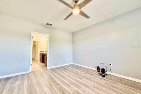 Villa ou maison à louer à Sun City Center, Floride: 5 chambres, 234.11 m2 № 2115441 - photo 20