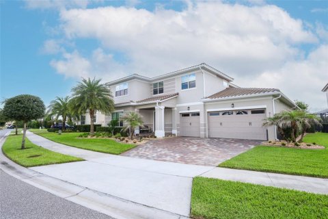 House in Winter Garden, Florida 5 bedrooms, 406.54 sq.m. № 2237543 - photo 2
