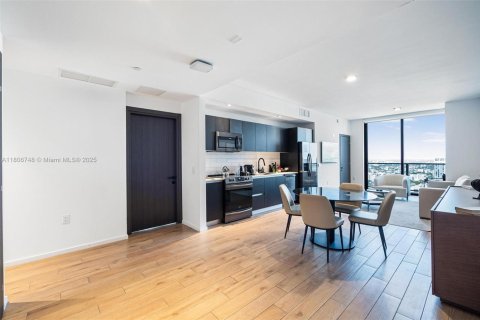 Condominio en venta en Miami, Florida, 3 dormitorios, 105.44 m2 № 2012614 - foto 2