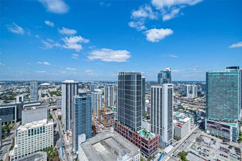 Condominio en venta en Miami, Florida, 3 dormitorios, 105.44 m2 № 2012614 - foto 28