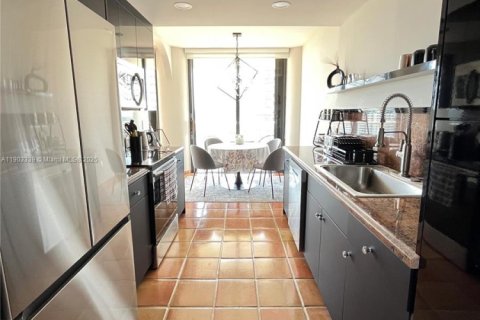 Снять в аренду кондоминиум в Авентура, Флорида 2 спальни, 140.1м2, № 1955662 - фото 14