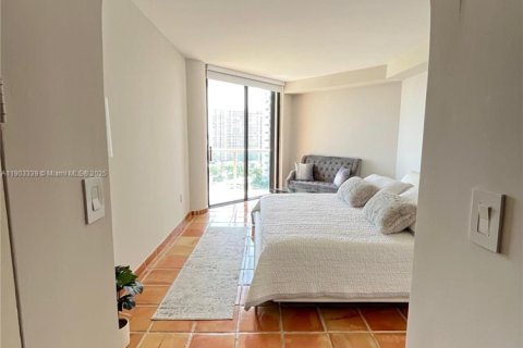 Снять в аренду кондоминиум в Авентура, Флорида 2 спальни, 140.1м2, № 1955662 - фото 24