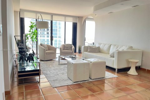 Снять в аренду кондоминиум в Авентура, Флорида 2 спальни, 140.1м2, № 1955662 - фото 9