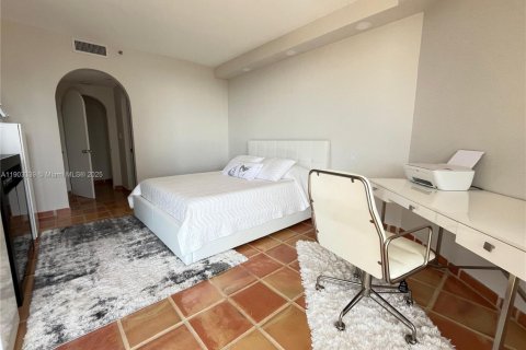 Снять в аренду кондоминиум в Авентура, Флорида 2 спальни, 140.1м2, № 1955662 - фото 17