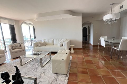 Снять в аренду кондоминиум в Авентура, Флорида 2 спальни, 140.1м2, № 1955662 - фото 8