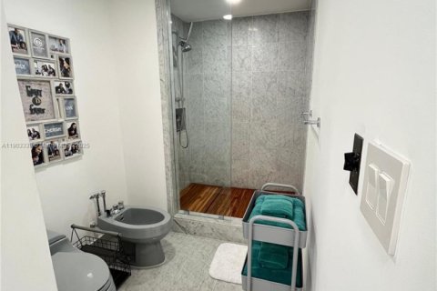 Снять в аренду кондоминиум в Авентура, Флорида 2 спальни, 140.1м2, № 1955662 - фото 29