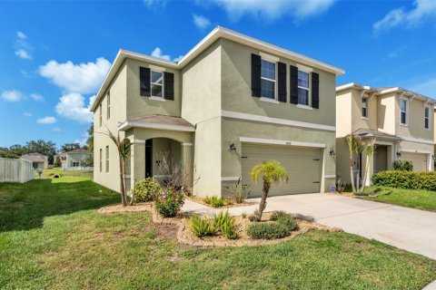 House in Valrico, Florida 4 bedrooms, 215.9 sq.m. № 2229156 - photo 2