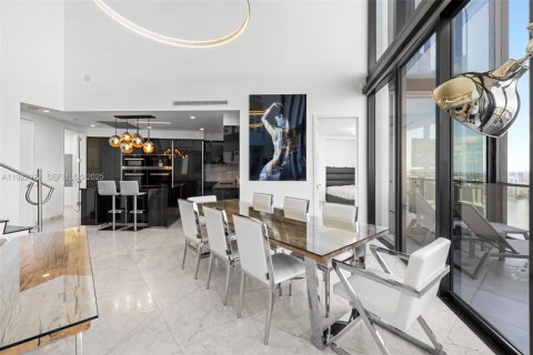 Copropriété à louer à Sunny Isles Beach, Floride: 4 chambres, 290.78 m2 № 1976758 - photo 9