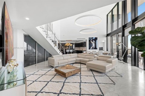 Copropriété à louer à Sunny Isles Beach, Floride: 4 chambres, 290.78 m2 № 1976758 - photo 5