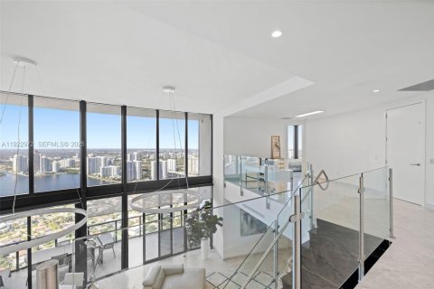 Copropriété à louer à Sunny Isles Beach, Floride: 4 chambres, 290.78 m2 № 1976758 - photo 13