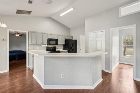 House in Ocklawaha, Florida 3 bedrooms, 128.48 sq.m. № 1733776 - photo 10