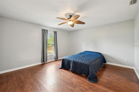 House in Ocklawaha, Florida 3 bedrooms, 128.48 sq.m. № 1733776 - photo 16