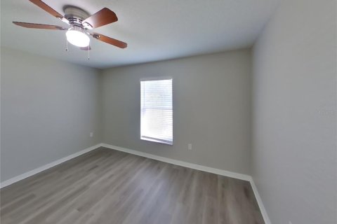 Villa ou maison à louer à Spring Hill, Floride: 4 chambres, 194.72 m2 № 1911899 - photo 15