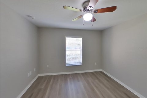 Villa ou maison à louer à Spring Hill, Floride: 4 chambres, 194.72 m2 № 1911899 - photo 13