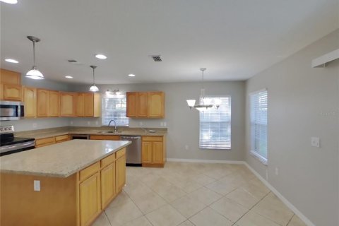 Villa ou maison à louer à Spring Hill, Floride: 4 chambres, 194.72 m2 № 1911899 - photo 6